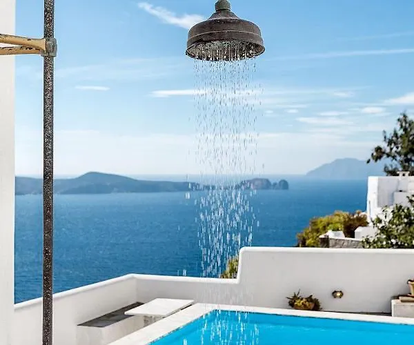 Efrosini Milos Plaka (Milos)