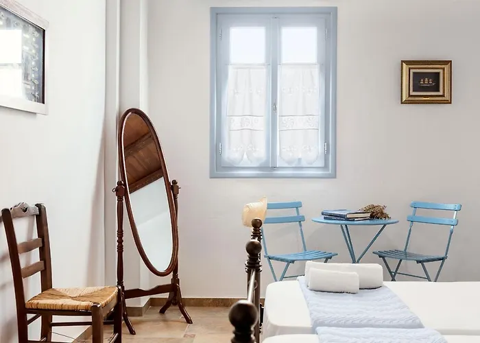 Efrosini Milos Villa